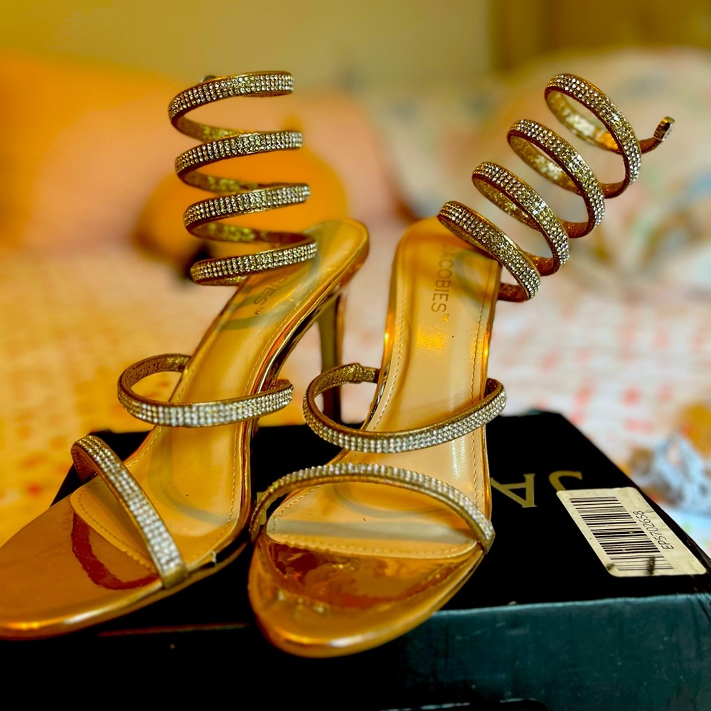 Gorgeous crystal studded wrap-leg heels size 7.5